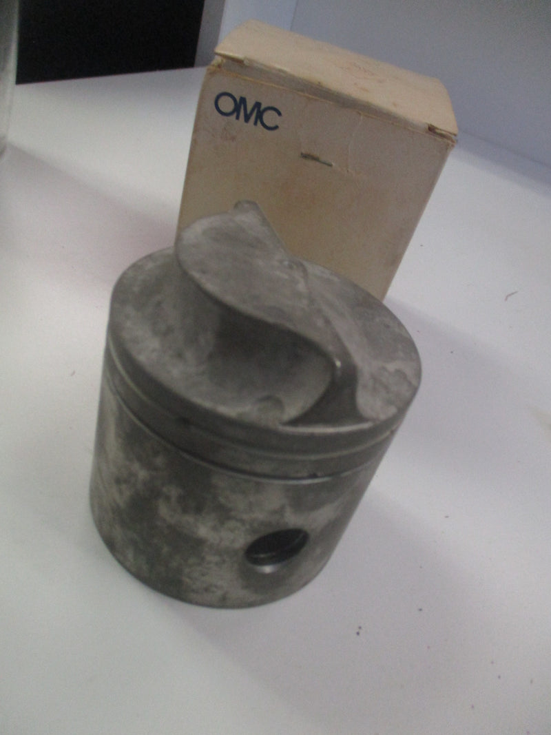 New OEM OMC/Johnson/ Evinrude - Piston Assy .030 396575