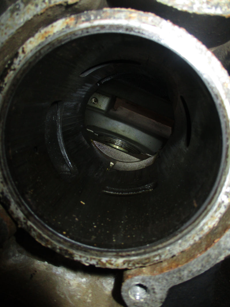 Evinrude Tracker 40hp 2 stroke outboard crankcase block