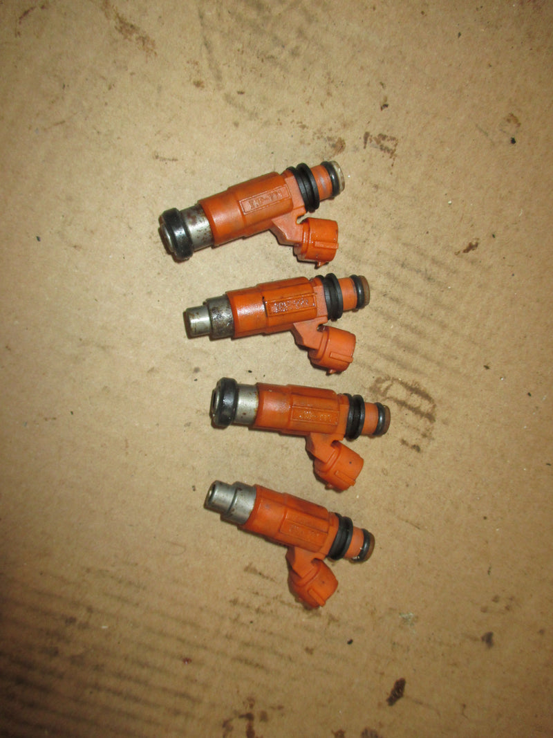 Suzuki DF140 outboard fuel injector set (15710-65D00)