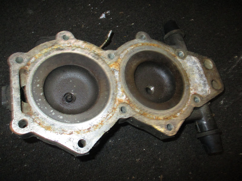 Evinrude Tracker 40hp 2 stroke outboard cylinder head (432618)
