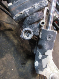 Load image into Gallery viewer, Johnson Ocean Pro 200hp 2 stroke outboard tilt trim unit
