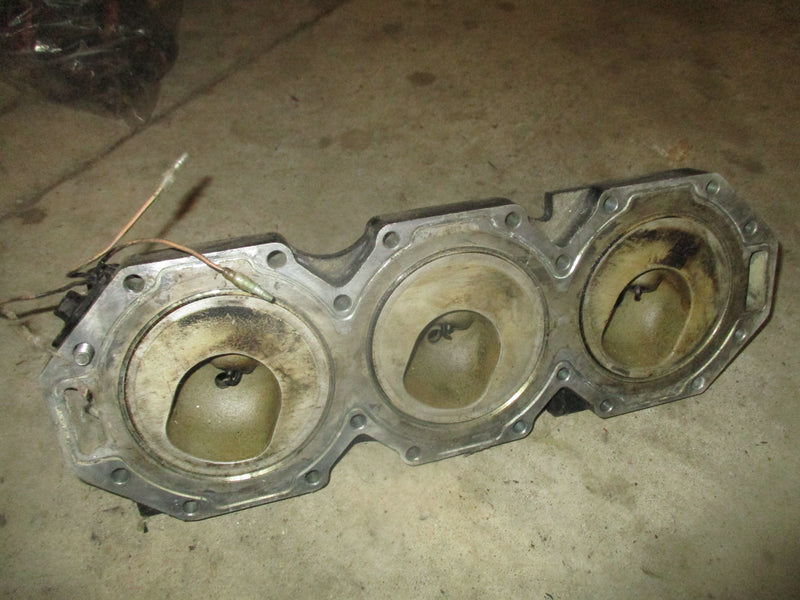 Mercury Optimax 200hp outboard starboard cylinder head (850275-C2)