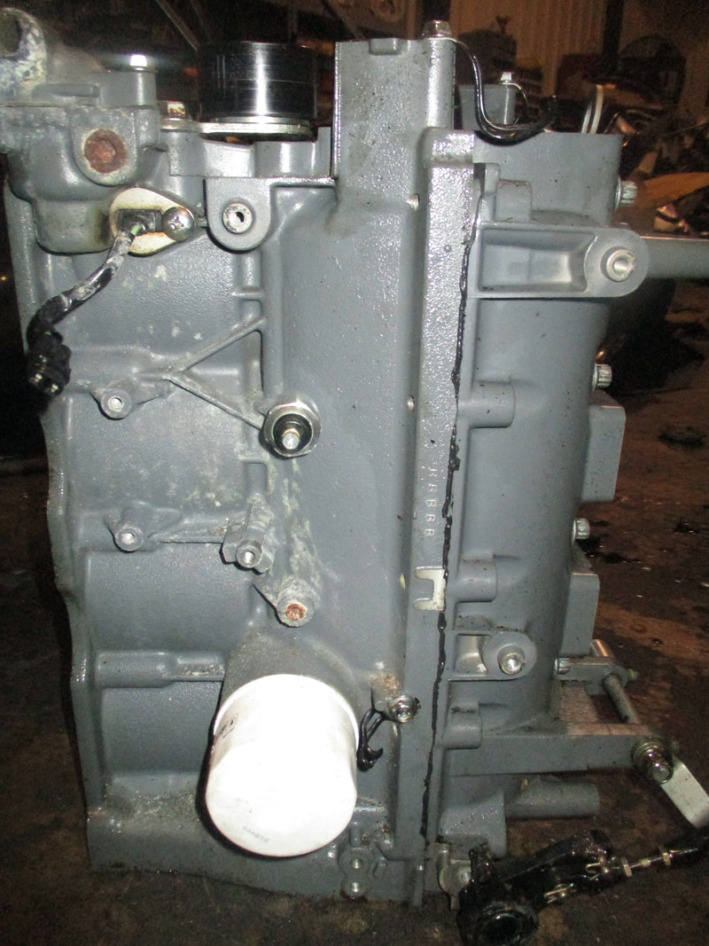 Suzuki DF70 outboard crankcase block