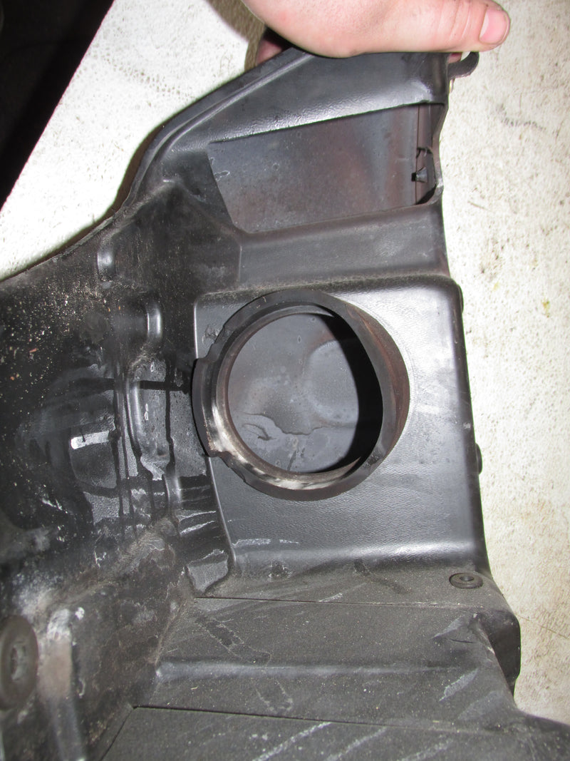 Mercury Optimax 3.0L 200hp 2 Stroke Outboard Intake Silencer (881909)