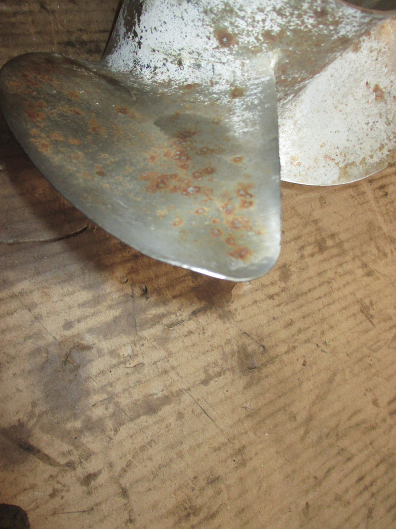 Yamaha 250hp 2 stroke outboard stainless steel propellor (13 3/4x17-M)