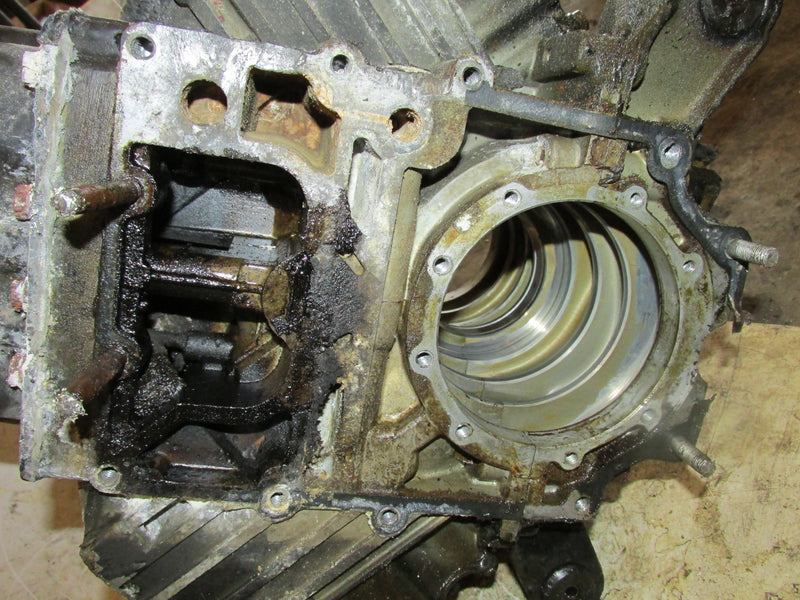 Evinrude 115hp 2 Stroke Outboard Crankcase Block