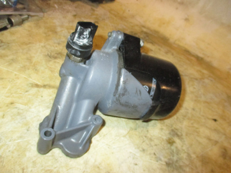 Yamaha 225hp 4 stroke outboard oil filter connector/pressure port