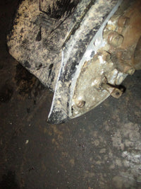 Load image into Gallery viewer, Suzuki DF 60 70 outboard 20" lower unit
