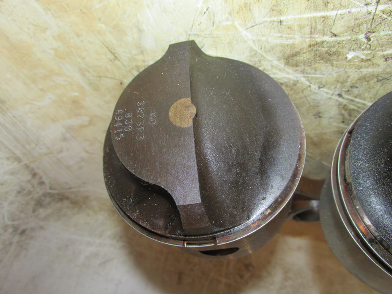 Evinrude 115hp 2 Stroke Outboard Piston and Rod Set of 3 .030 Oversized (3073P3)