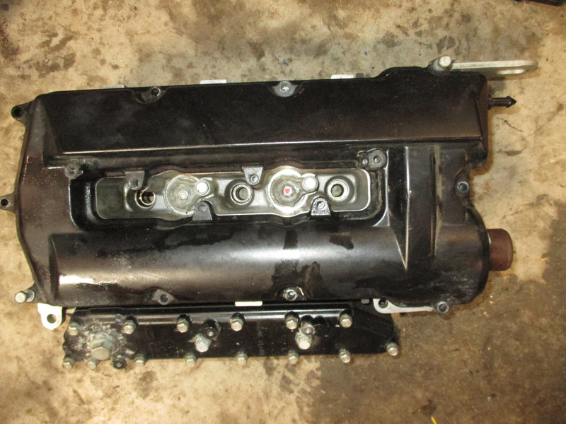 Yamaha/mercury 225hp 4 stroke outboard port cylinder head (69J-01)