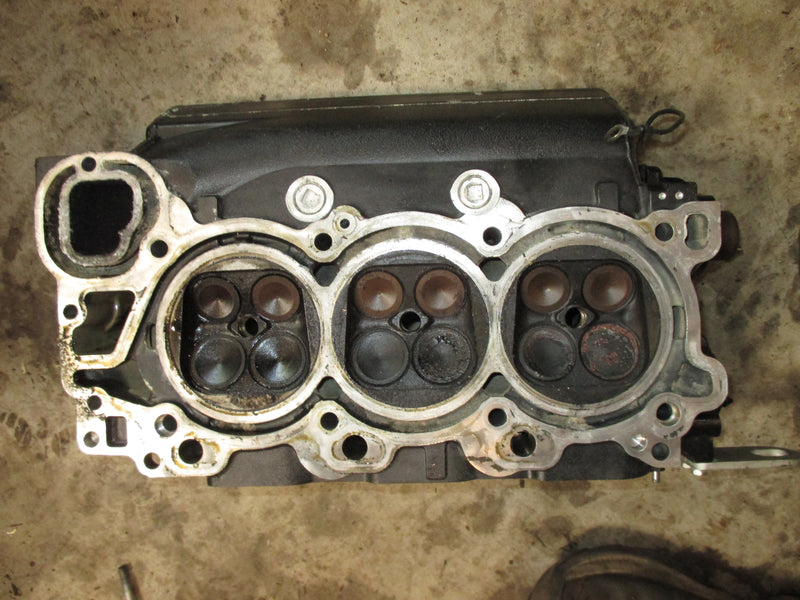 Yamaha/mercury 225hp 4 stroke outboard port cylinder head (69J-01)
