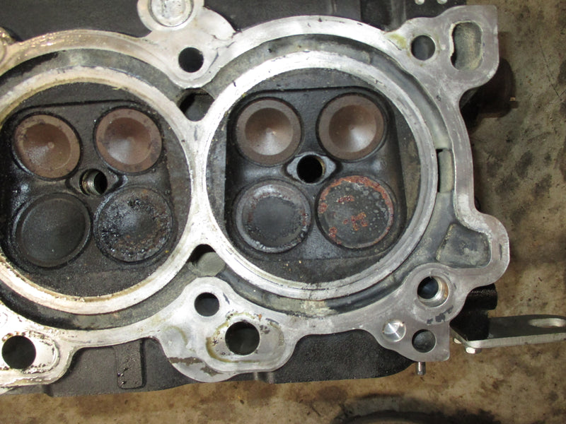 Yamaha/mercury 225hp 4 stroke outboard port cylinder head (69J-01)