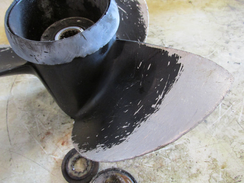 Evinrude 115hp 2 Stroke Outboard Aluminum Propeller 13 3/4 X 15 (391198)
