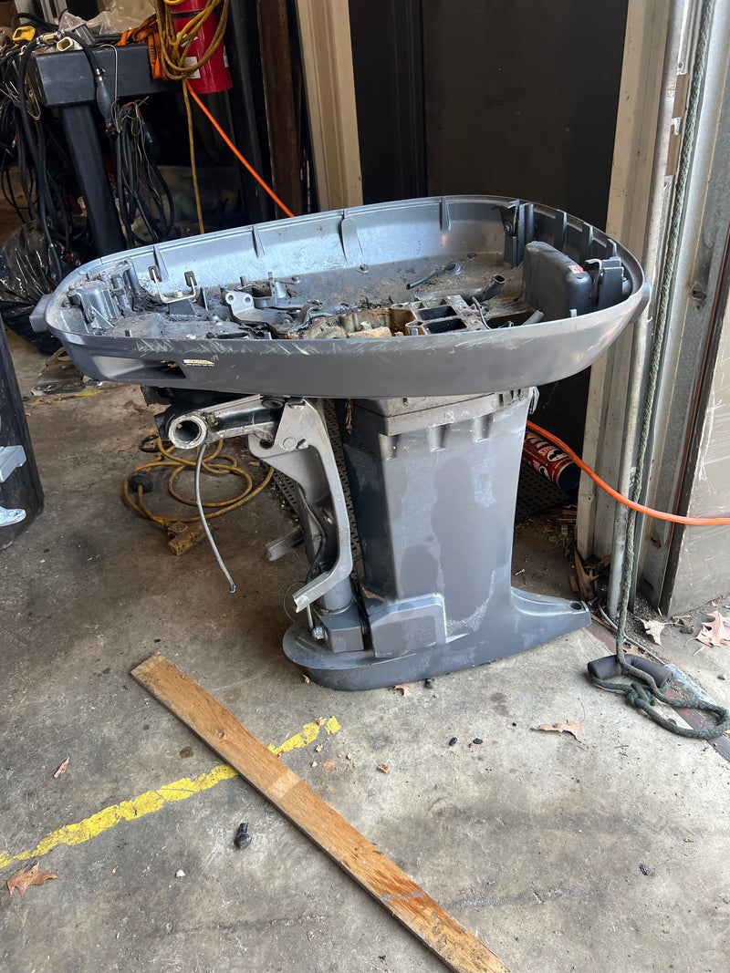 Yamaha 150hp 2 stroke outboard 25" midsection