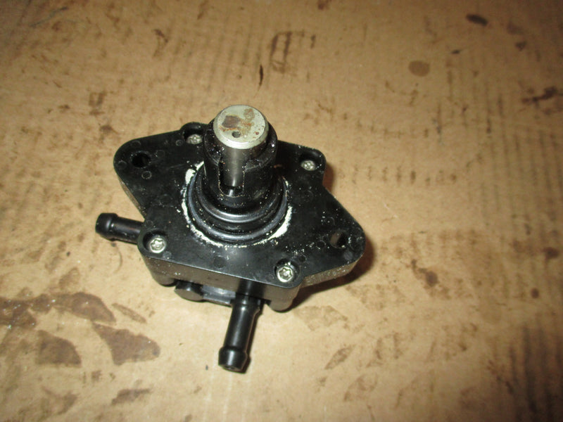Suzuki DF90 90hp outboard fuel pump (15100-90J10)