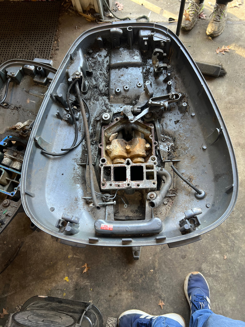 Yamaha 150hp 2 stroke outboard 25" midsection