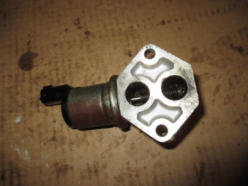 Suzuki DF90 90hp outboard IAC valve (18137-77E00)