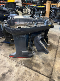 Load image into Gallery viewer, Yamaha OX66 200hp 2 stroke outboard 25" midsection
