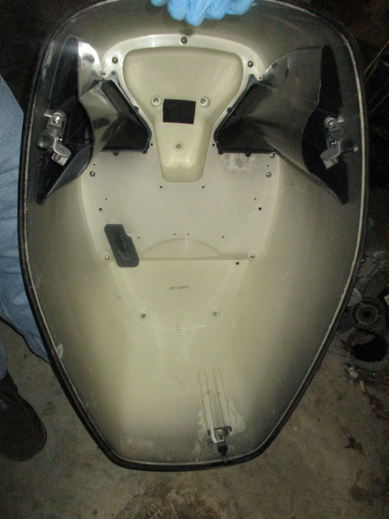 Suzuki DF300A 300hp outboard top cowling CRACK ON SIDE