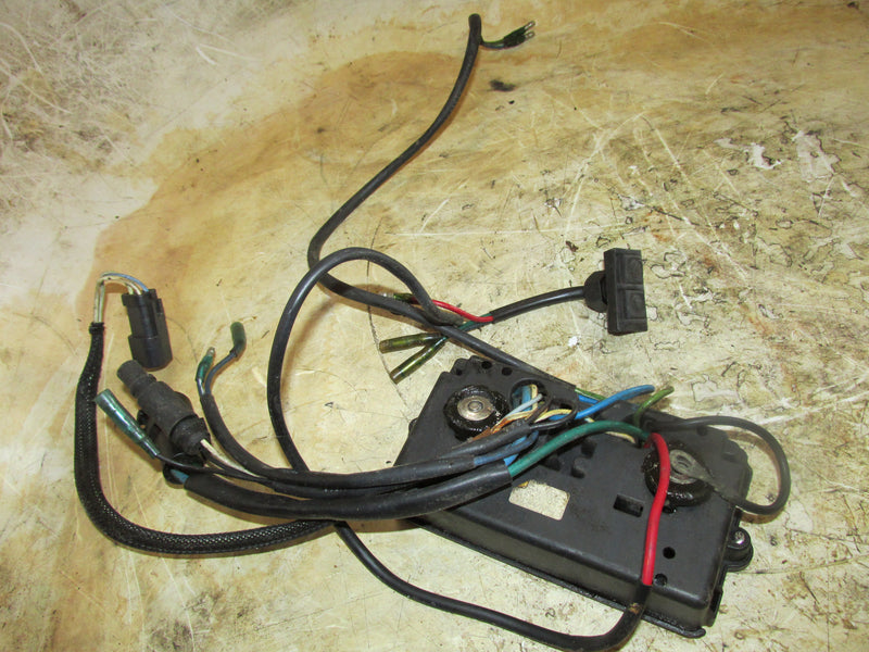 Evinrude 115hp 2 Stroke Outboard Junction Box w/ Trim Relays/Switch (586147)