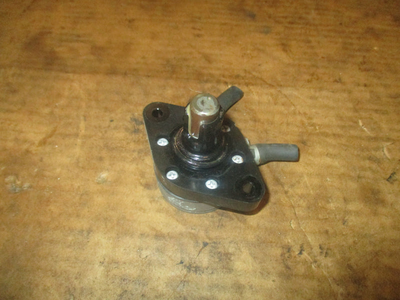 Suzuki DF70 hp 4 stroke outboard Fuel pump 15100-99E00