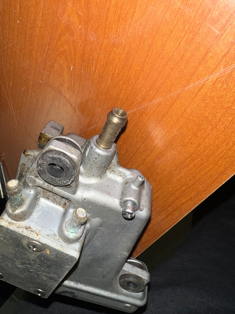 Suzuki DF60 DF70 outboard VST bottom with pressure regulator 99E11