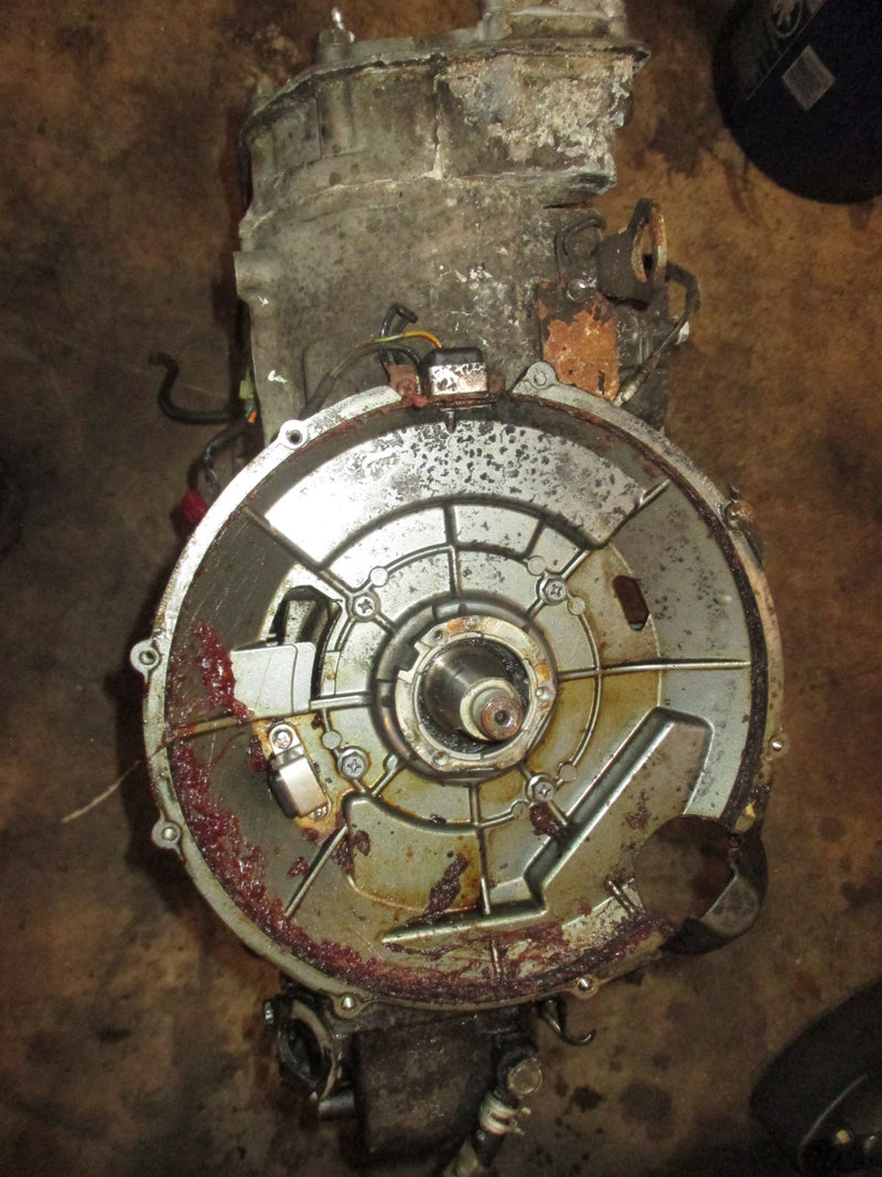Suzuki 140hp 2 stroke outboard crankcase powerhead