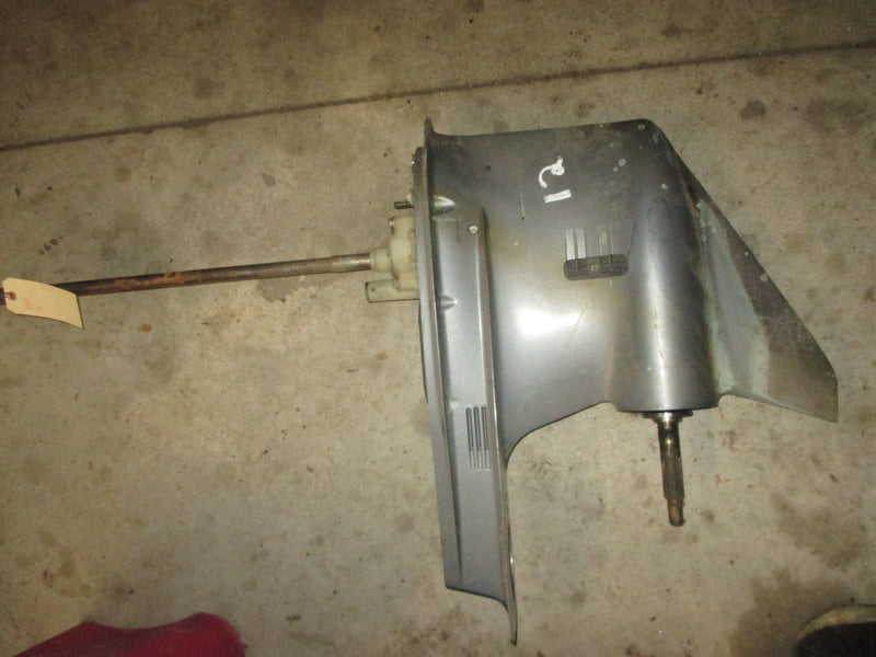 Yamaha 225hp outboard 25 inch counter rotation lower unit (PARTS)
