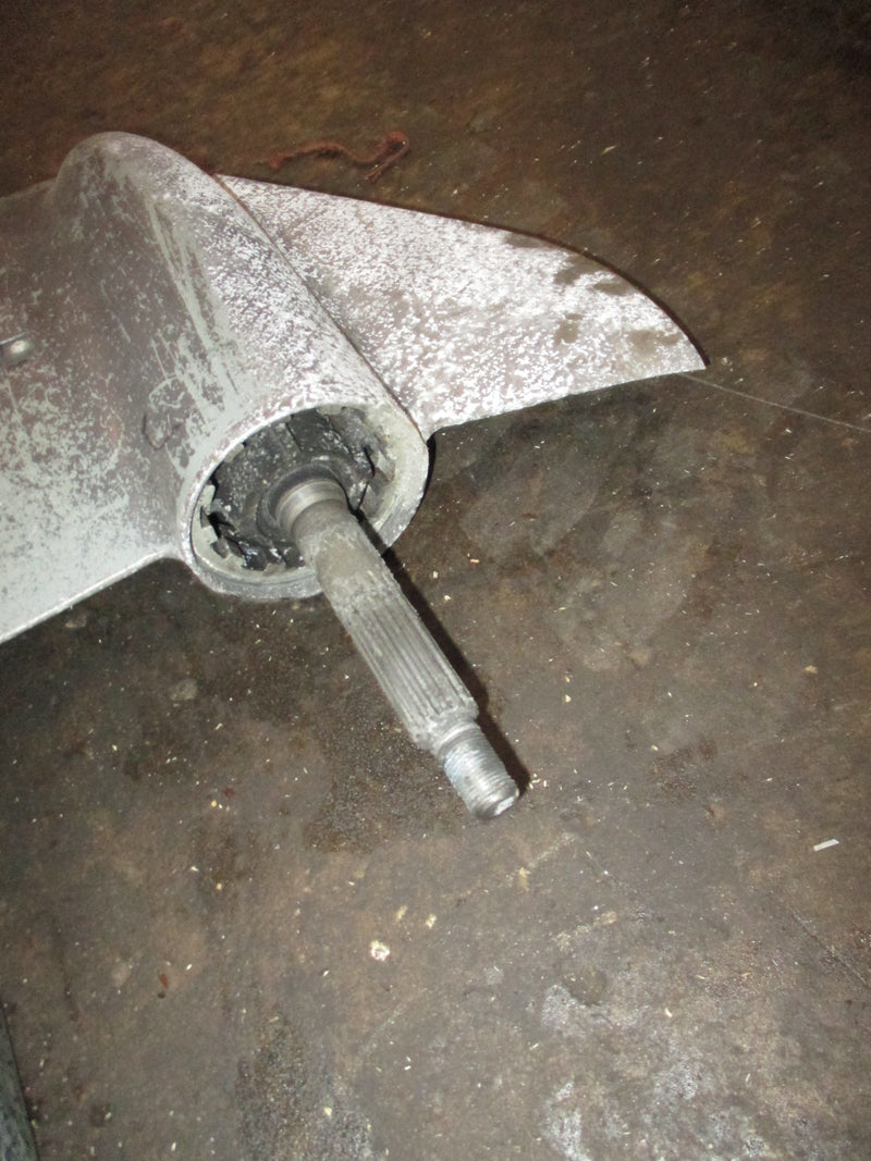 Yamaha 115hp 2 stroke outboard 25" lower unit