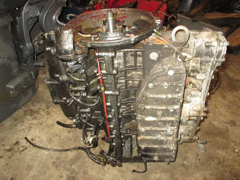 Suzuki 140hp 2 stroke outboard crankcase powerhead