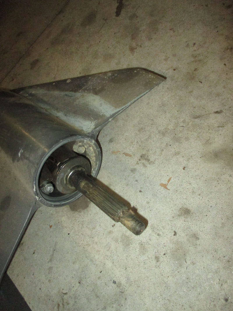 Yamaha 225hp outboard 25 inch counter rotation lower unit (PARTS)