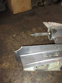 Load image into Gallery viewer, Yamaha 115hp 2 stroke outboard 25" lower unit
