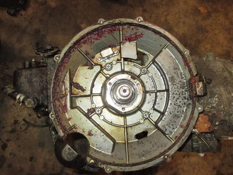 Suzuki 140hp 2 stroke outboard crankcase powerhead