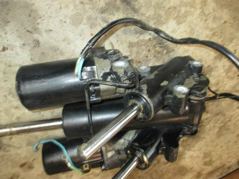 Mercury 225hp saltwater series 4 stroke outboard tilt trim unit