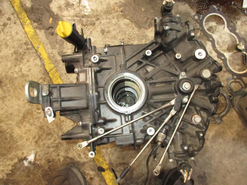 Mercury 225hp saltwater series 4 stroke outboard crankcase block