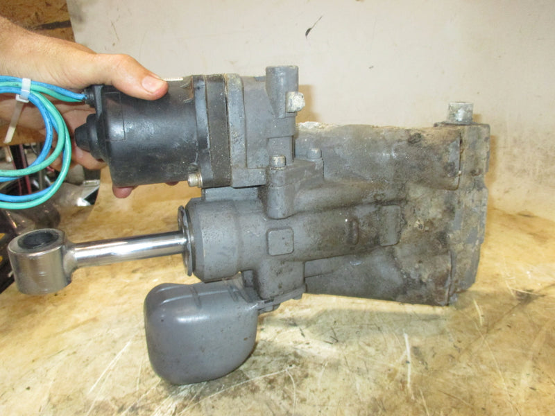 Honda BF90A 90hp outboard tilt/trim unit