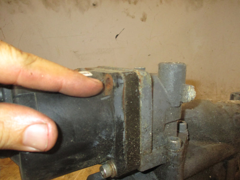 Honda BF90A 90hp outboard tilt/trim unit