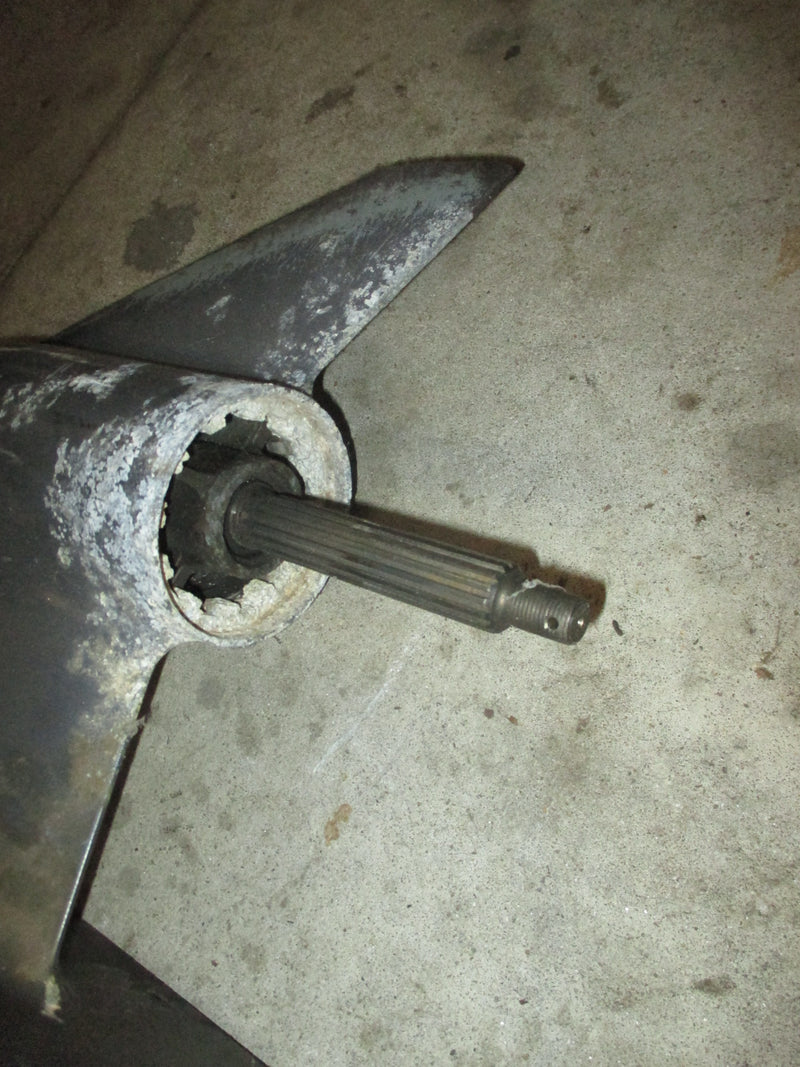Yamaha 90hp 2 stroke outboard lower unit (PARTS)