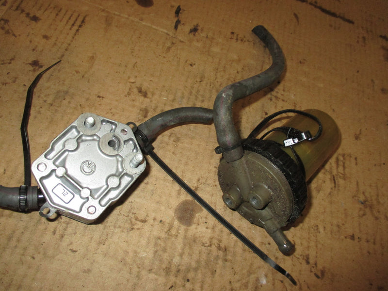 Yamaha 115hp 2 stroke outboard fuel pump and filter (6E5-24410-03-00)