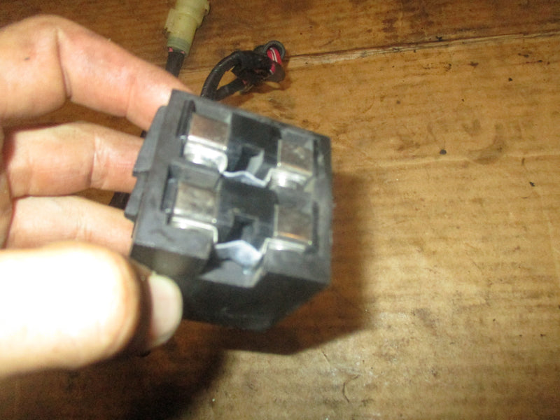 Yamaha OX66 200hp SWS 2 stroke outboard Fuse Holder W/ 2 fuses 61A-82150-00