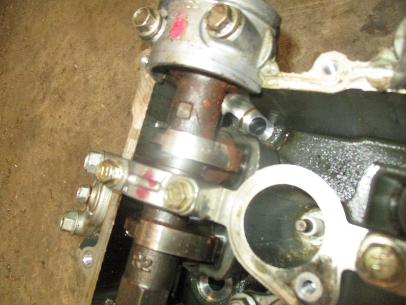 Yamaha 4.2L 300hp 4 stroke outboard starboard cylinder head