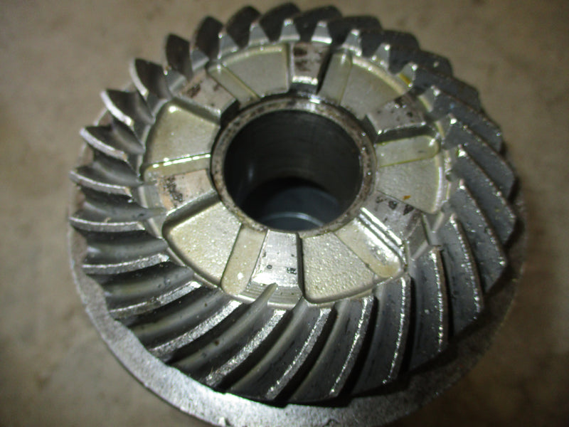 Yamaha 150hp 2 stroke outboard bearing carrier w/ miscellanous parts