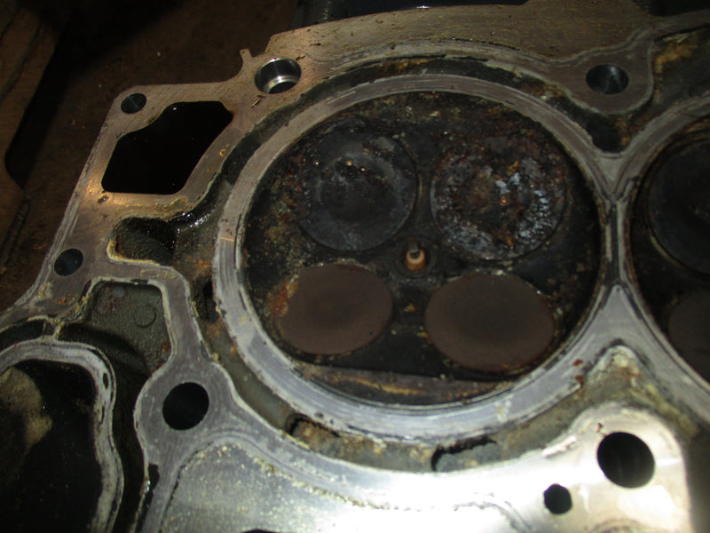 Yamaha 4.2L 300hp 4 stroke outboard starboard cylinder head
