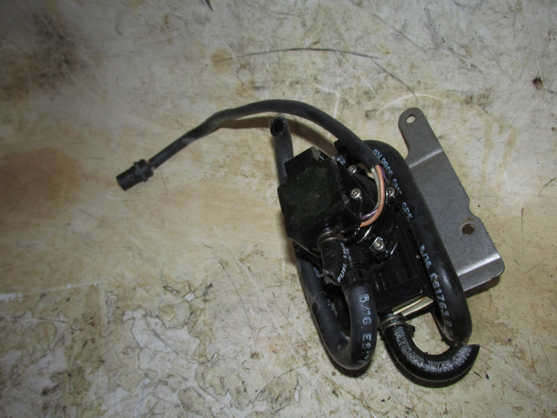 Evinrude 60hp 2 Stroke Outboard VRO fuel Pump (438089)