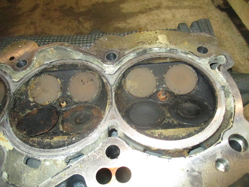 Yamaha 4.2L 300hp 4 stroke outboard port cylinder head (6CE-11)