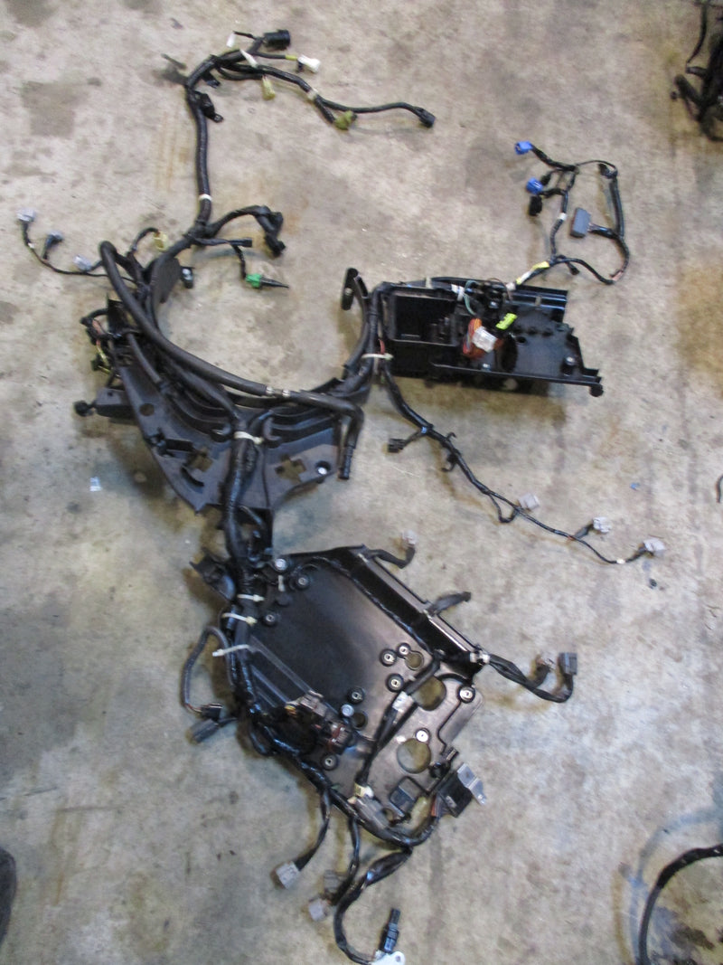 Yamaha 250hp 4 stroke outboard engine wiring harness w/ bracket