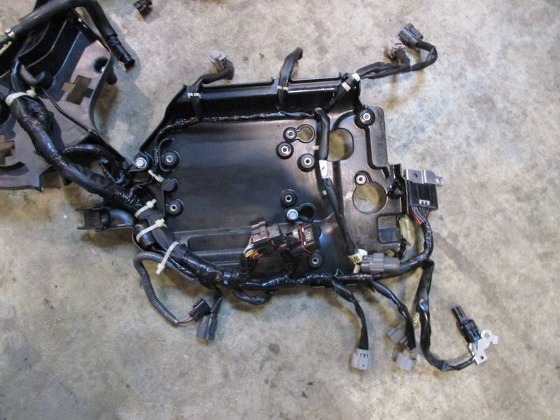 Yamaha 250hp 4 stroke outboard engine wiring harness w/ bracket
