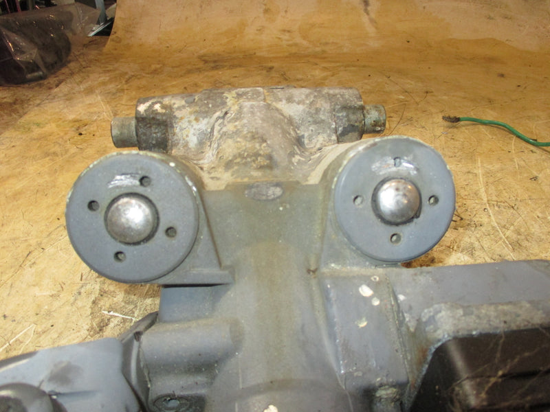Honda BF90A 90hp outboard tilt/trim unit