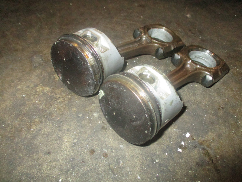 Honda BF25A 25hp outboard Piston and Rod 13101-ZV7-000 SET of 2