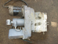 Load image into Gallery viewer, Yamaha 200hp 2 stroke outboard tilt trim unit

